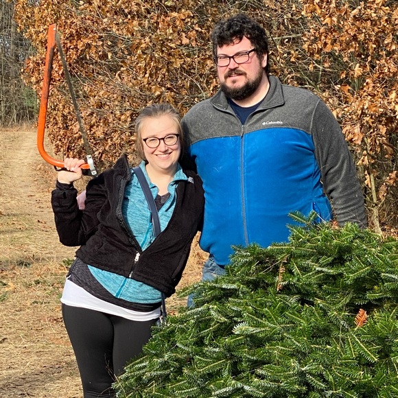 Meet your Posher, Danielle - Picture 1 of 1